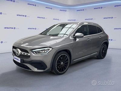 Usata Mercedes GLA180 Premium 116 CV (85 kW) 2020 Grigio scuro SUV