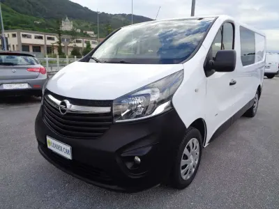 Usata Opel Vivaro 125 CV (91 kW) 2017 Bianco Monovolume