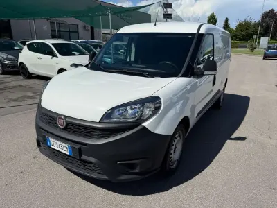 Usata Fiat Doblò Business 120 CV (88 kW) 2021 Bianco Monovolume
