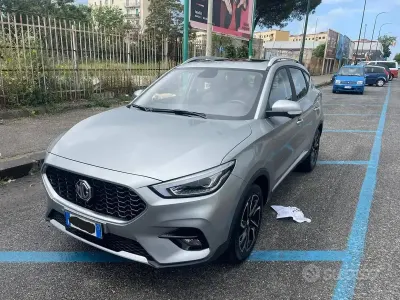 Usata MG ZS Luxury 111 CV (81 kW) 2024 Grigio SUV