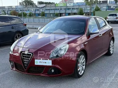 Usata Alfa Romeo Giulietta Distinctive 170 CV (125 kW) 2013 Rosso Utilitaria