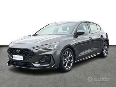 Usata Ford Focus ST-Line 120 CV (88 kW) 2022 Grigio Berlina