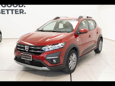 Usata Dacia Sandero Essentiel 91 CV (66 kW) 2023 Rosso fusion Berlina