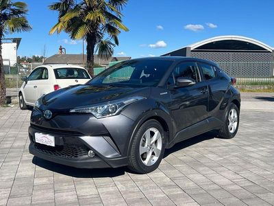 Usata Toyota C-HR Business Edition 98 CV (72 kW) 2019 Grigio SUV