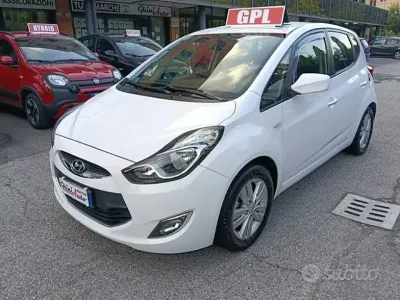 Usata Hyundai ix20 Comfort 90 CV (66 kW) 2014 Beige Utilitaria