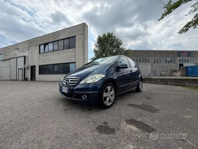 Usata Mercedes A160 Elegance 95 CV (69 kW) 2009 Blu Berlina