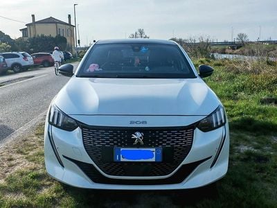 Usata Peugeot 208 GT-line 131 CV (96 kW) 2021 Bianco Utilitaria