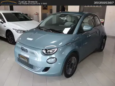 Usata Fiat 500e Icon 86 kW (118 CV) 2021 Blu/azzurro Berlina