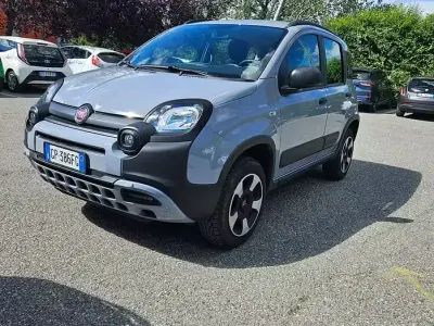 Usata Fiat Panda Cross Cross 86 CV (63 kW) 2023 Grigio Utilitaria