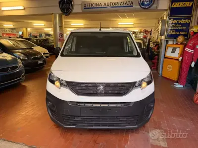 Käytetty Peugeot Partner S 110 HP (80 kW) 2020 Valkoinen Tila-auto