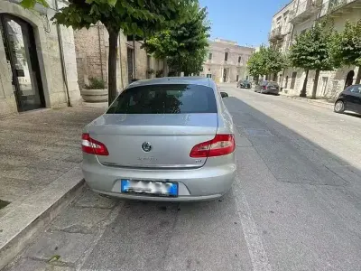 Usata Skoda Superb Elegance 140 CV (102 kW) 2013 Berlina