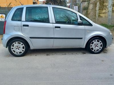 Usata Fiat Idea 80 CV (58 kW) 2008 Grigio Monovolume