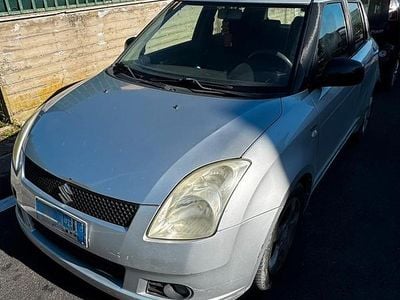 Begagnad Suzuki Swift 69 HK (50 kW) 2007 Grå Halvkombi