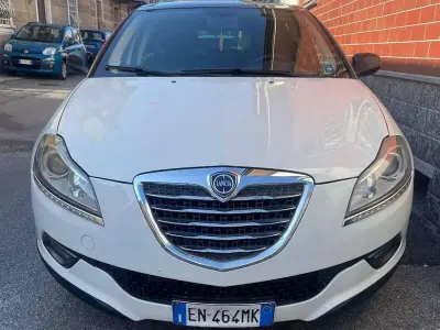 Usata Lancia Delta Gold 120 CV (88 kW) 2012 Bianco Utilitaria