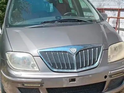 Usata Lancia Phedra 107 CV (78 kW) 2006 Monovolume