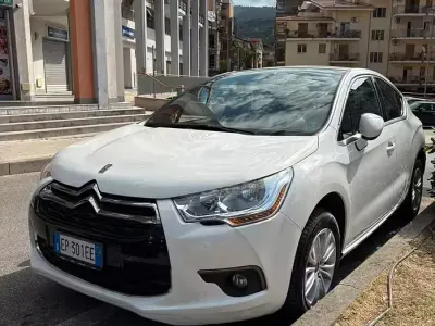 Usata Citroën DS4 120 CV (88 kW) 2012 Bianco Utilitaria