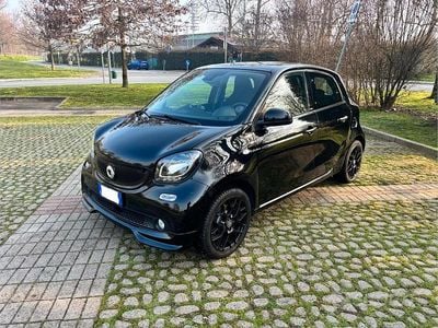 Usata Smart ForFour Superpassion 90 CV (66 kW) 2019 Nero Utilitaria