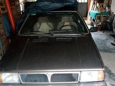 Usata Lancia Delta 78 CV (57 kW) 1983 Marrone Utilitaria