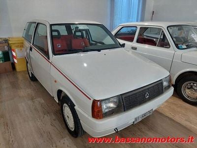 Usata Autobianchi Y10 45 CV (33 kW) 1987 Bianco pastello Utilitaria