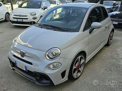 Usata Abarth 595 145 CV (106 kW) 2021 Grigio pastello Utilitaria