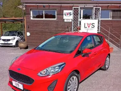 Usata Ford Fiesta Titanium 86 CV (63 kW) 2019 Rosso Utilitaria