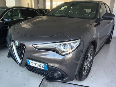 Usata Alfa Romeo Stelvio Business 160 CV (117 kW) 2022 Grigio SUV