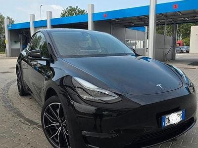 Usata Tesla Model Y Long Range AWD 22 kW (30 CV) 2023 Nero SUV