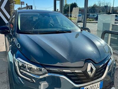 Usata Renault Captur Techno 100 CV (73 kW) 2022 Blu SUV