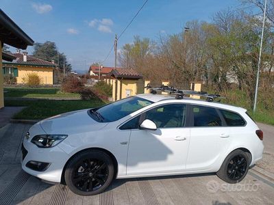 usata Opel Astra sport tourer 1.6tdci -2014