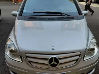Usata Mercedes B180 Chrome 109 CV (80 kW) 2005 Monovolume