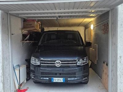VW Caravelle