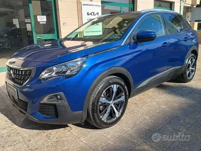 Usata Peugeot 3008 GT-line 131 CV (96 kW) 2019 Bluazzurro SUV