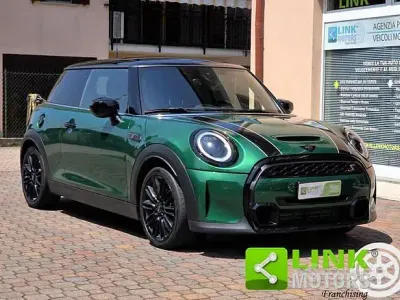 Usata Mini Cooper S 178 CV (130 kW) 2023 Verde Utilitaria