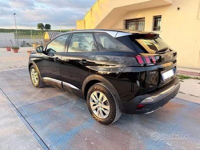 Usata Peugeot 3008 Allure 131 CV (96 kW) 2020 Nero SUV