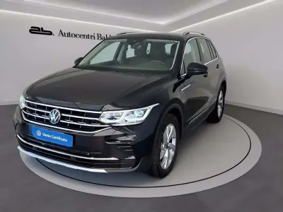 Usata VW Tiguan Elegance 150 CV (110 kW) 2023 Nero perla SUV
