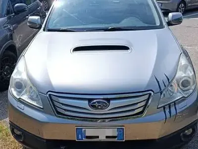Usata Subaru Outback Trend 150 CV (110 kW) 2010 Grigio Station wagon