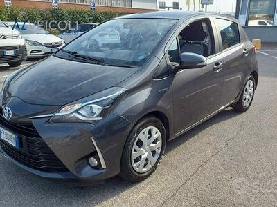 usata Toyota Yaris Hybrid 