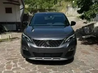 Usata Peugeot 3008 GT-line 131 CV (96 kW) 2019 Grigio SUV