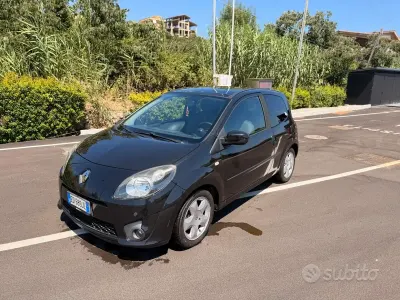 Usata Renault Twingo Dynamique 75 CV (55 kW) 2010 Nero Utilitaria