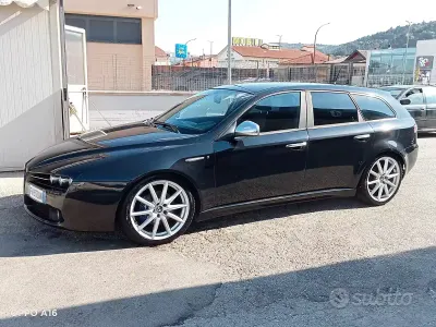 Usata Alfa Romeo 159 Ti 170 CV (125 kW) 2010 Nero Station wagon