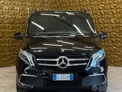 Usata Mercedes V250 Premium 190 CV (139 kW) 2022 Nero Monovolume