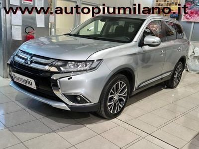 Usata Mitsubishi Outlander Instyle 150 CV (110 kW) 2018 Argento SUV