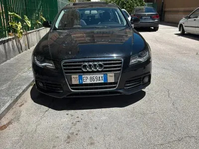 Usata Audi A4 143 CV (105 kW) 2012 Nero Station wagon