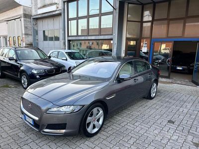 usata Jaguar XF 2.0 D 180 CV AWD aut. Pure Business