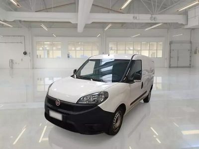 Usata Fiat Doblò Business 105 CV (77 kW) 2022 Bianco Monovolume