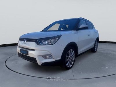 Usata Ssangyong (KGM) Tivoli 128 CV (94 kW) 2017 Bianco SUV