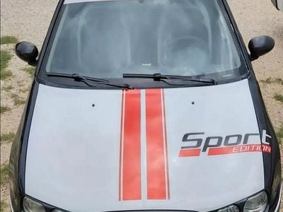 Usata Rover 25 103 CV (75 kW) 2001 Blu Utilitaria