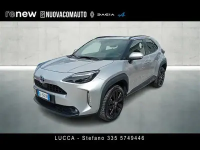 Usata Toyota Yaris Hybrid Trend 116 CV (85 kW) 2022 Grigio chiaro SUV
