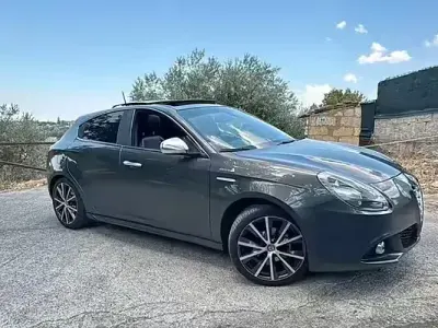 Usata Alfa Romeo Giulietta Sprint 120 CV (88 kW) 2015 Grigio Utilitaria