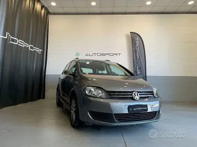 Usata VW Golf Plus Cross Comfortline 102 CV (75 kW) 2009 Grigio Monovolume